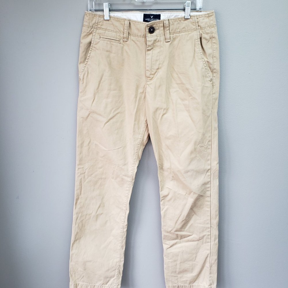 American Eagle Original Straight Khaki Pants 32